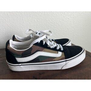 Vans Old Skool Camo Women’s Size 8 Sneakers